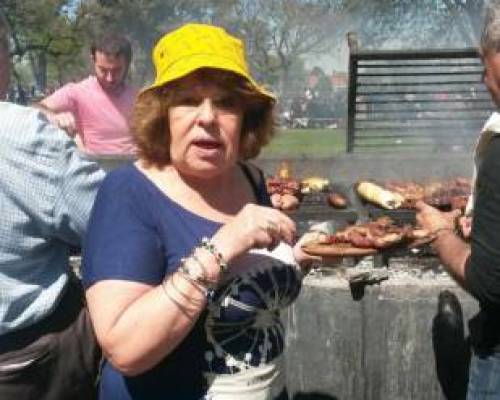 Su, un ser lleno de amor, que nos convidó una torta de manzana insuperable :Encuentro Grupal ASADO VIAJEROS DESFACHATADOS