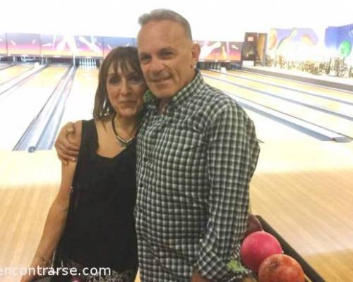 Hermosos anfitriones !!  :Encuentro Grupal CHAUUUUU    2016 !!!!Lo despedimos en el BOWLING todos juntos