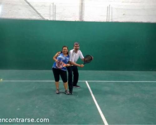 15655 11 **Jugamos al Padel ? **