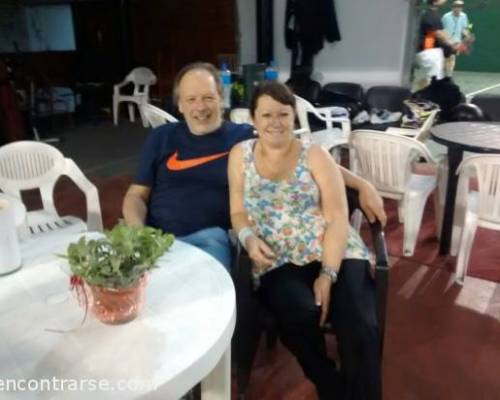 15656 4 **Jugamos al Padel ? **