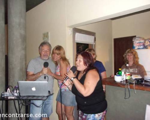 ¡¡Qué bueno el karaoke!!! :Encuentro Grupal " Azul....Como el Mar Azul " ( Vacaciones 2017)