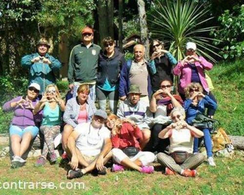 Hasta nos hicieron un reportaje !!!!  :Encuentro Grupal " Azul....Como el Mar Azul " ( Vacaciones 2017)