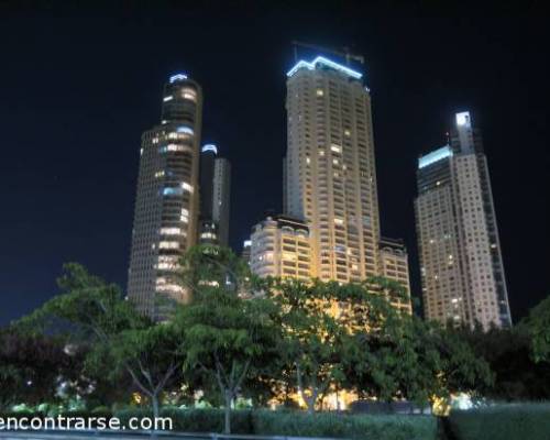 15771 64 PUERTO MADERO NOCTURNA POR LA JONES