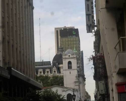 15775 5 BARES NOTABLES DE MONSERRAT POR LA JONES  