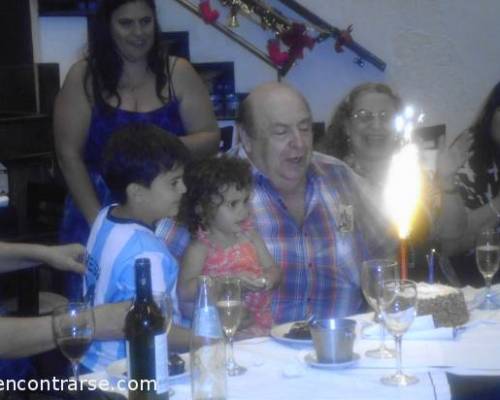 soplando las velas con nieto Juan Cruz y nieta Valentina Luz :Encuentro Grupal Coloquio y   Cataratas  NUEVA  ERA   BIENVENIDO 2017