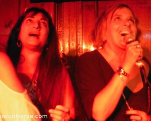 Que alegria roxy....volviste a cantar! :Encuentro Grupal VAMOS A CANTAR  HAY KARAOKE EN LA BOHEMIA