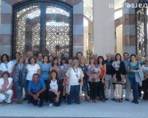 felicitaciones ana, excelente convocatoria y muy interesante la salida! :Encuentro Grupal MEZQUITA REY FAHD -CAMPO DE POLO E HIPODROMO POR LA JONES