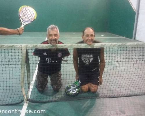 15875 12 **Volvemos a Jugar al Padel ? **