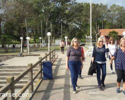 15888 246 CHASCOMUS -DIA COMPLETO POR LA JONES-