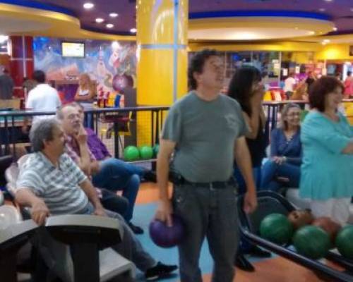 15994 20 VAMOS JUNTOS A JUGAR AL BOWLING...NOS ACOMPAÑAS???