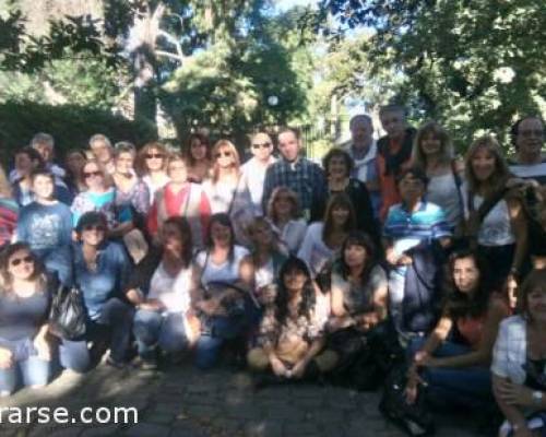 Qué grupazo hermoso !! Felicitaciones a Anita y a los visitantes de tan hermoso lugar !! Cuando fuí recuerdo, me encantó !! :Encuentro Grupal PALACIO SANS SOUCI - COSTA DE SAN FERNANDO Y CERVECERIA CERES ARTESANAL POR LA JONES