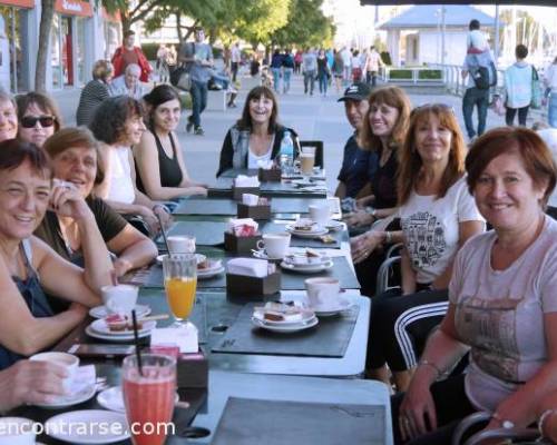 Toda caminata tiene su merienda :Encuentro Grupal CAMINATA POR LOS LAGOS SE TRASLADA A LA COSTANERA SUR