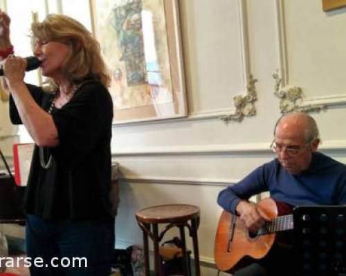 16074 5 CRISTINA SALLESSES CANTA EN LA SCALA DE SAN TELMO (A LA GORRA)