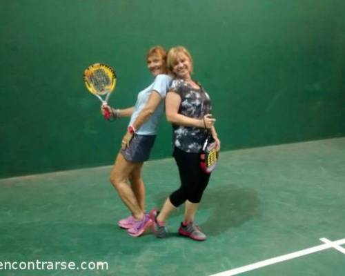 16181 91 **Volvemos a Jugar al Padel ? **