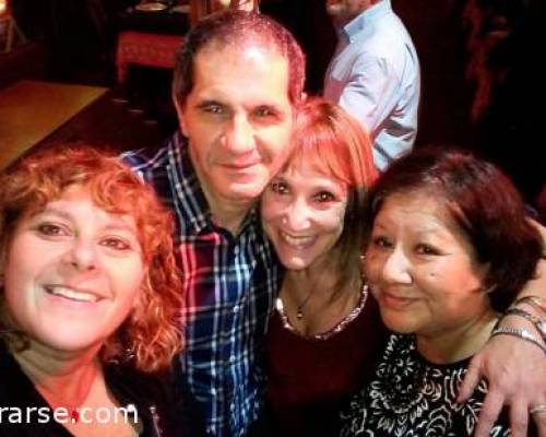 rodeado de doncellas :Encuentro Grupal PASA UNA NOCHE ORIENTAL CON LA DIOSA FAIRUZ