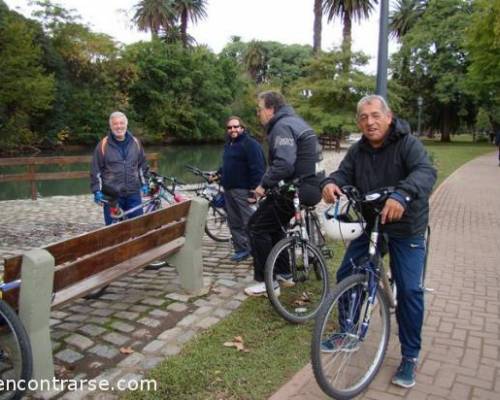 Qué haces Quique!!!!!!!!!!! :Encuentro Grupal Vamos por 2 más!!! (kms...se entiende)