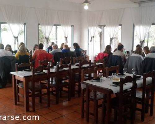 16253 107 LUJAN -CARLOS KEEN- ALMUERZO EN CAMINO ABIERTO POR LA JONES