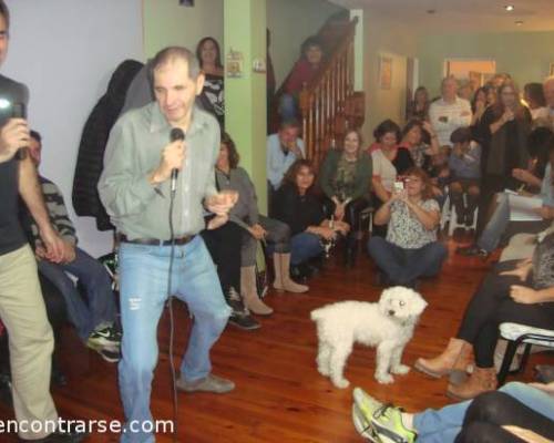 moty: y este que le pasa? :Encuentro Grupal PARA LOS QUE SE QUEDARON CON GANAS DE CANTAR EN EL TALLER