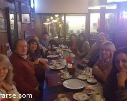 Josefina, Marcelo, Lucrecia, Yo, Celia, Carñlos, Medy, Elsa, Benito, Roberto, Patricia, Rita, hermosas personas!!!! :Encuentro Grupal VENIS A MERENDAR CON NOSOTROS? o a tomar una cerveza, en DOWN TOWN MATIAS Belgrano