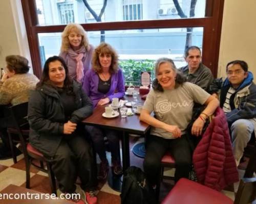 Gracias por acompañarme en esta primera Caminata a Conciencia. La lluvia no nos detuvo y además de las consignas no divertimos mucho.  :Encuentro Grupal CAMINATA A CONCIENCIA