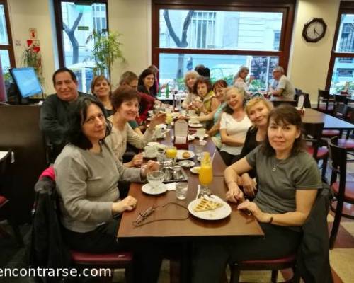 El propósito de la caminata, la esperada merienda donde se suman más caminantes. Gracias por participar :Encuentro Grupal CAMINATA ITINERANTE