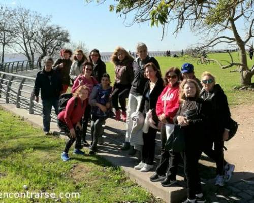 Con el rio de fondo :Encuentro Grupal CAMINATA ITINERANTE -PARQUE DE LOS NIÑOS-