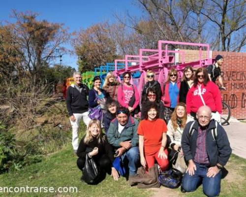 En un hermosísimo día, las sonrisas lucen mejor :Encuentro Grupal CAMINATA ITINERANTE -PARQUE DE LOS NIÑOS-