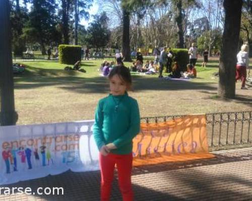 16527 4 Feriado...Yoga en la Plaza Arenales!