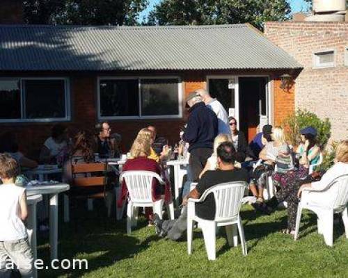 16589 105 URIBELARREA Y VICENTE CASARES-Un recorrido lechero POR LA JONES