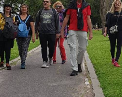 Los guías siempre primero :Encuentro Grupal CAMINATA ITINERANTE -PARQUE DE LOS NIÑOS-