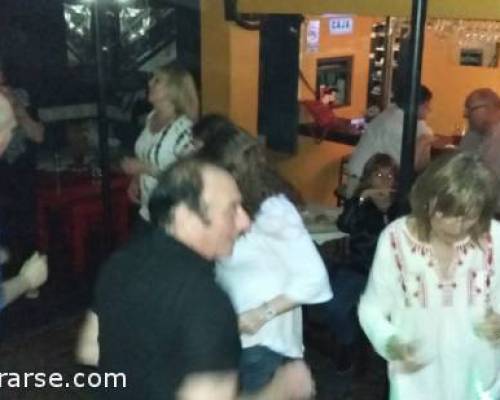 16758 14 Nos reuniremos con los Grupos para Cantar,Bailar y Pizza Libre