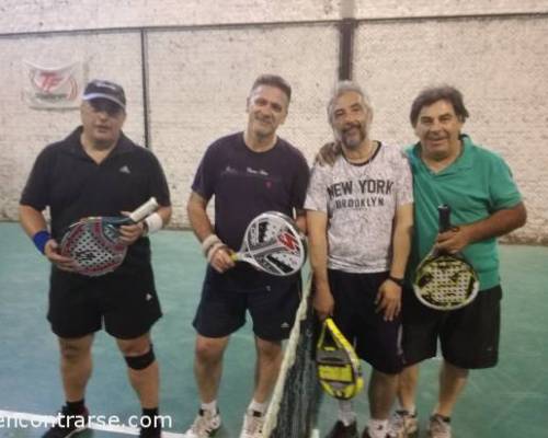 16860 31 **Volvemos a Jugar al Padel ? **