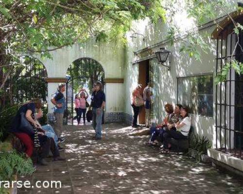 16893 18 BARRIO DE SAAVEDRA Y MUSEO POR LA JONES 