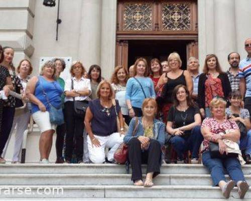 Gracias por tan linda salida Anita. Esplendido grupo!! :Encuentro Grupal PLAZA RODRIGUEZ PEÑA E INGRESO EN EL PALACIO PICCALUGA- ESTRENO POR LA JONES