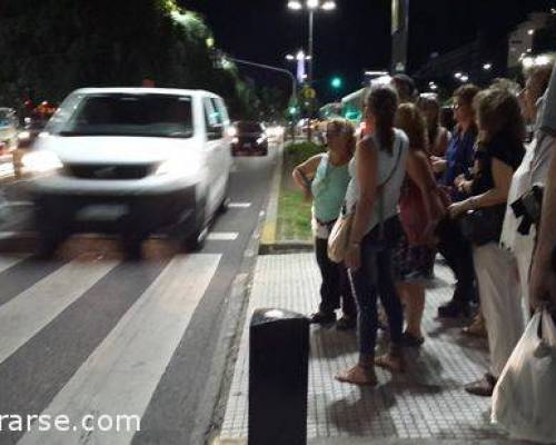 17003 28 AVENIDA DE MAYO NOCTURNA POR LA JONES