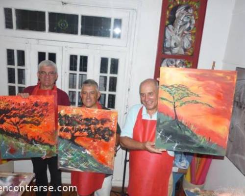 Bien ahí los pintores !!!  :Encuentro Grupal Paint Night - pizza, tragos y amigos 