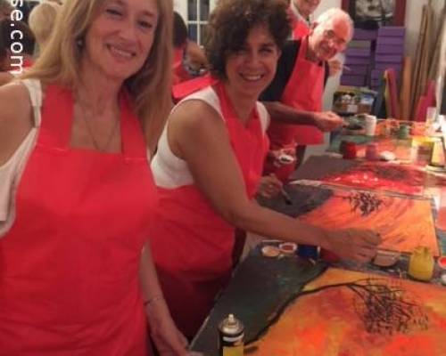 Esto sí que produce felicidad!!! :Encuentro Grupal Paint Night - pizza, tragos y amigos 