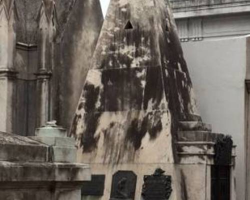 17160 96 CEMENTERIO DE LA RECOLETA- POR LA JONES