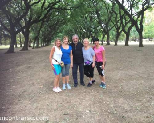 17179 9 PALERMO ENTRENA !!! (caminamos, corremos, trotamos y tomamos mate)