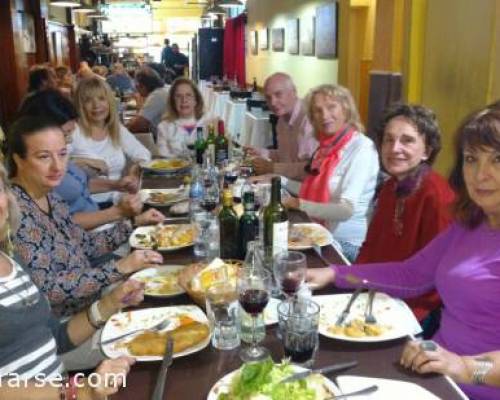 17235 2 Caminamos Almorzamos e interactuamos despues de la caminata de barrio Parque
