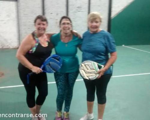 17240 8 **2018 Seguimos jugando al Padel ? ** Horario: 14:30 a 16:30