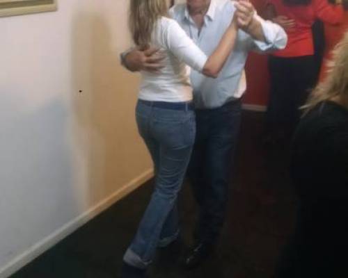 17279 9 APRENDE A BAILAR TANGO CON UN PROFE QUE SE LAS SABE