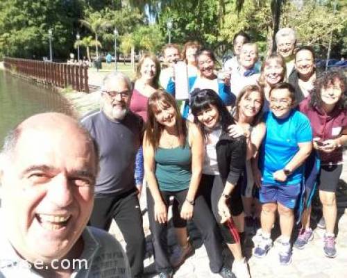 17285 8 PALERMO ENTRENA Y TAMBIEN MATEA !!! (caminamos, corremos, trotamos)