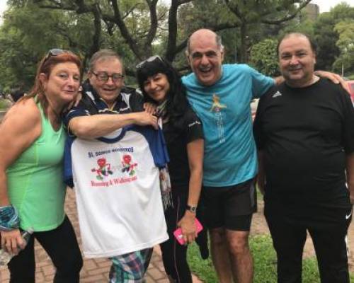 17286 11 PALERMO ENTRENA Y TAMBIEN MATEA !!! (caminamos, corremos, trotamos)