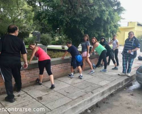 17286 9 PALERMO ENTRENA Y TAMBIEN MATEA !!! (caminamos, corremos, trotamos)