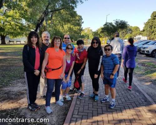 17374 2 PALERMO ENTRENA Y TAMBIEN MATEA !!! (caminamos, corremos, trotamos)