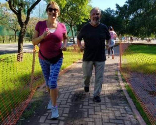 17374 4 PALERMO ENTRENA Y TAMBIEN MATEA !!! (caminamos, corremos, trotamos)