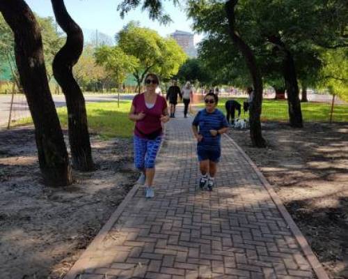 17374 5 PALERMO ENTRENA Y TAMBIEN MATEA !!! (caminamos, corremos, trotamos)