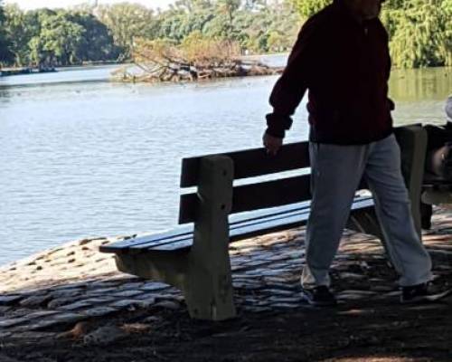 17374 8 PALERMO ENTRENA Y TAMBIEN MATEA !!! (caminamos, corremos, trotamos)