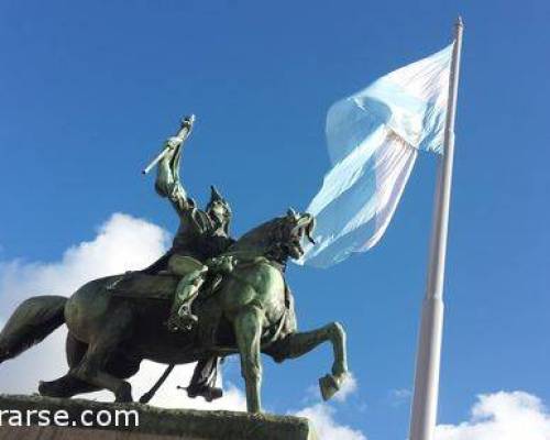 17441 17 MONTSERRAT, PLAZA DE MAYO Y CABILDO POR LA JONES